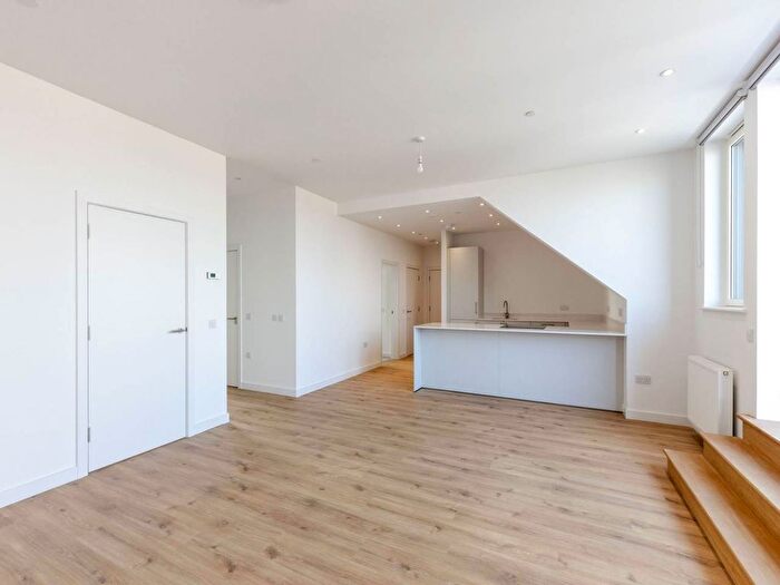 3 Bedroom Flat To Rent In Temple Park Crescent, Polwarth, Edinburgh, EH11
