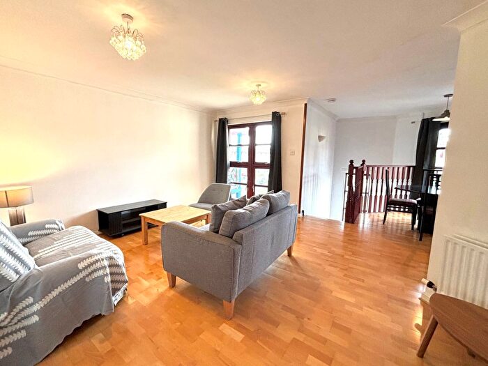 2 Bedroom Flat To Rent In East Werberside, Fettes Village, Edinburgh, EH4