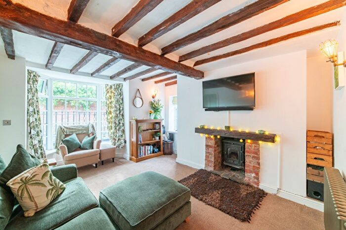 3 Bedroom End Terrace House For Sale In Whinfield Lane, Ashton-On-Ribble, PR2