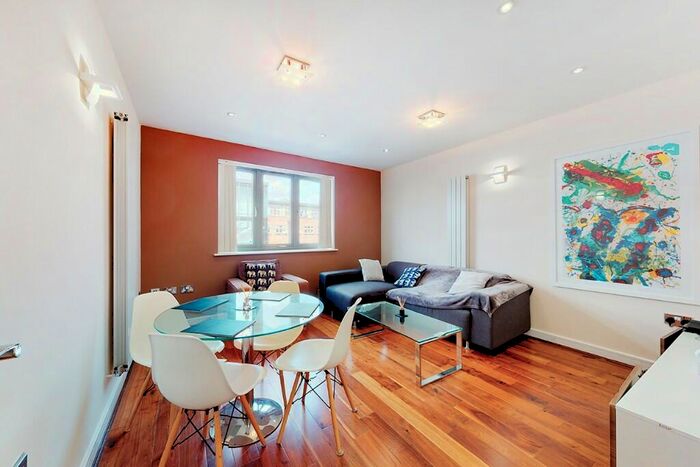 2 Bedroom Flat To Rent In Philpot Street, London, E1