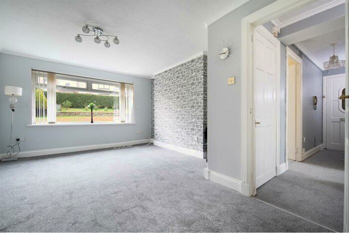 2 Bedroom Flat To Rent In Kilcreggan View, Greenock, PA15