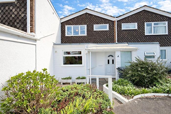 2 Bedroom Property For Sale In Cumber Close, Brixham, TQ5