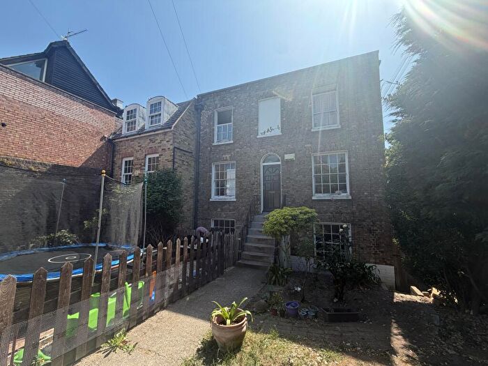 4 Bedroom Property To Rent In Vicarage Place, Margate, CT9