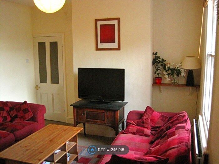 1 Bedroom Flat To Rent In Corporation Street, Stafford, ST16