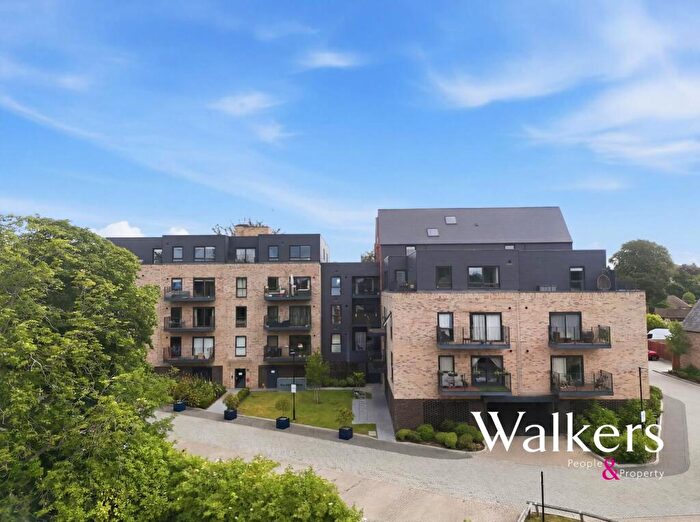 1 Bedroom Flat For Sale In Halcyon Place, Brentwood, CM14