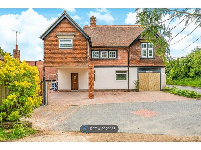 5 Bedroom Detached House To Rent In Grayswood Road, Haslemere, GU27