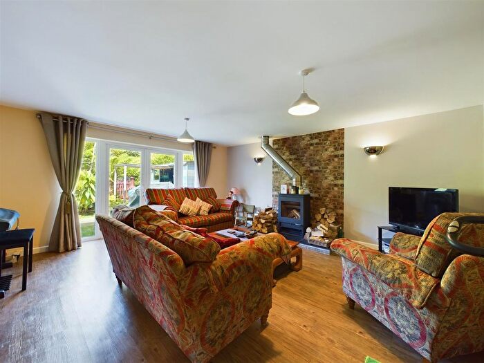 5 Bedroom Detached House For Sale In Trethiggey Crescent, Quintrell Downs, Newquay, TR8