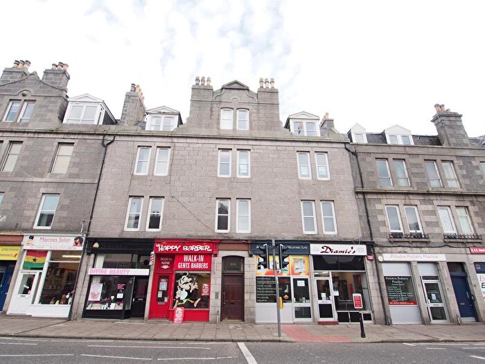 2 Bedroom Flat To Rent In King Street, Top Left, AB24