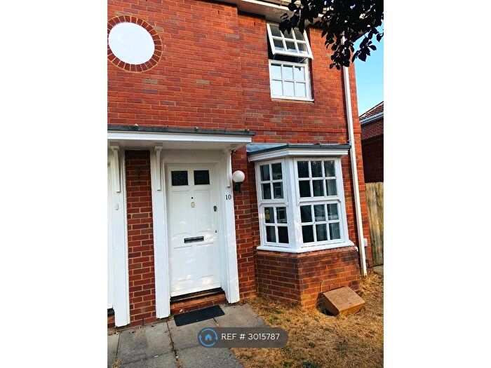 2 Bedroom Terraced House To Rent In Wilkins Grove, Welwyn Garden City, AL8