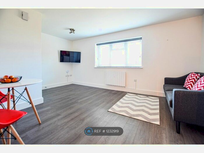 1 Bedroom Flat To Rent In Crewe Road, Willaston, Nantwich CW5