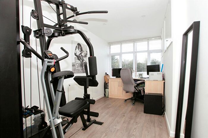 4 Bedroom Detached House For Sale In Peterborough Road, Farcet, Peterborough, PE7