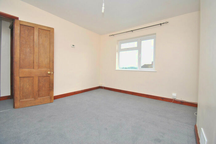 1 Bedroom Maisonette To Rent In Sturgeons Way, Hitchin, SG4