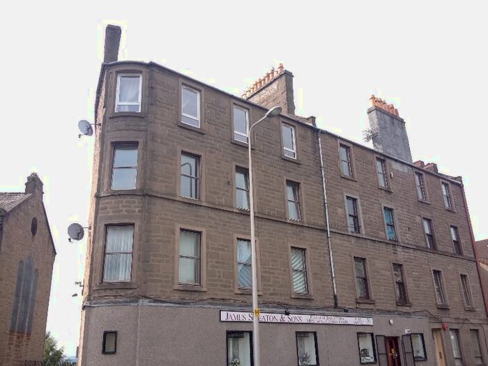 3 Bedroom Flat To Rent In Victoria Street, City Centre, Dundee, DD4