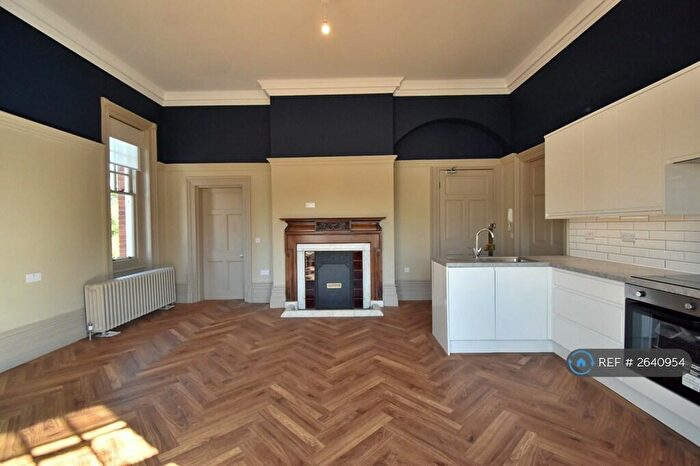 2 Bedroom Flat To Rent In Allcroft Road, Reading, RG1