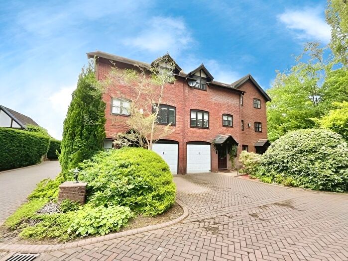 3 Bedroom Terraced House To Rent In Manchester Road, Wilmslow, Cheshire, SK9