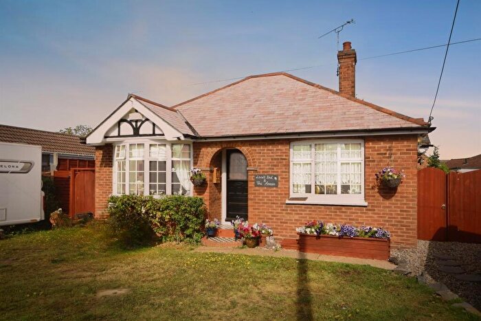 4 Bedroom Detached Bungalow For Sale In Anchor Road, Tiptree, Colchester, CO5