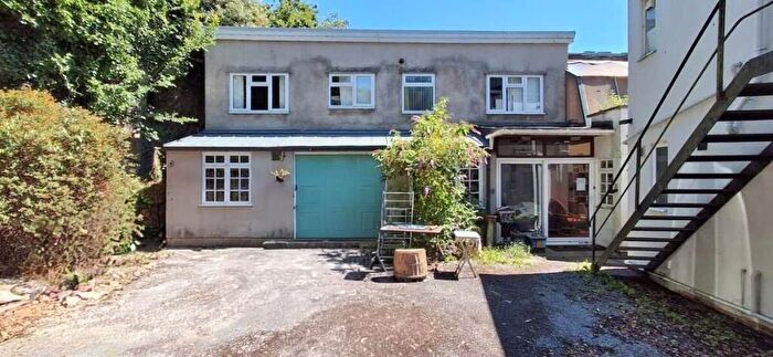 6 Bedroom End Of Terrace House For Sale In South Road, Weston-Super-Mare, BS23