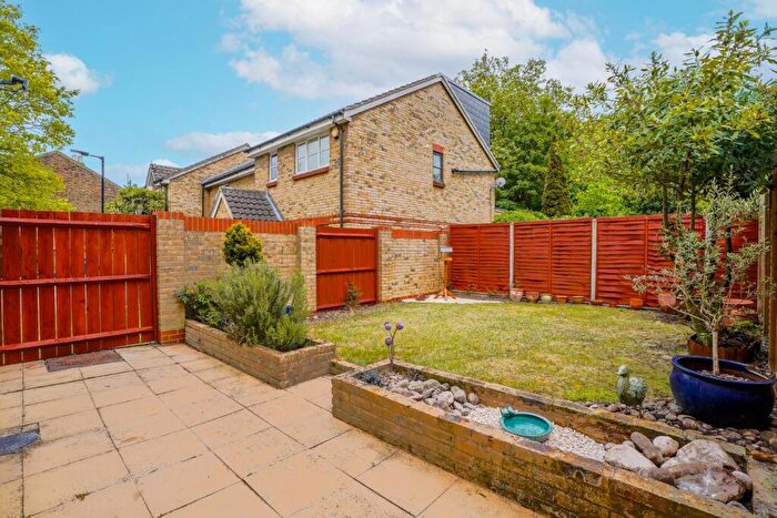 3 Bedroom Semi-Detached House For Sale In Abbotswood Road, East Dulwich, London, SE22