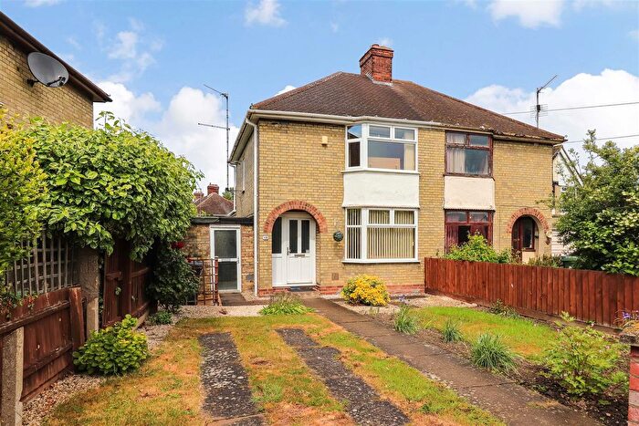 3 Bedroom Semi Detached House For Sale In Fairfax Road, Cambridge, CB1