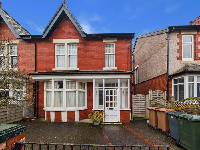 3 Bedroom Semi Detached House For Sale In Tynedale Avenue, Whitley Bay, NE26