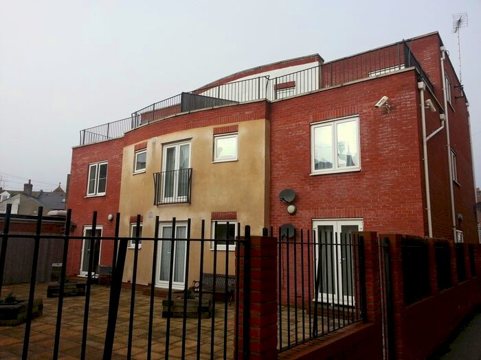 1 Bedroom Block Of Flats To Rent In High Street, Clacton-On-Sea, Essex, CO15