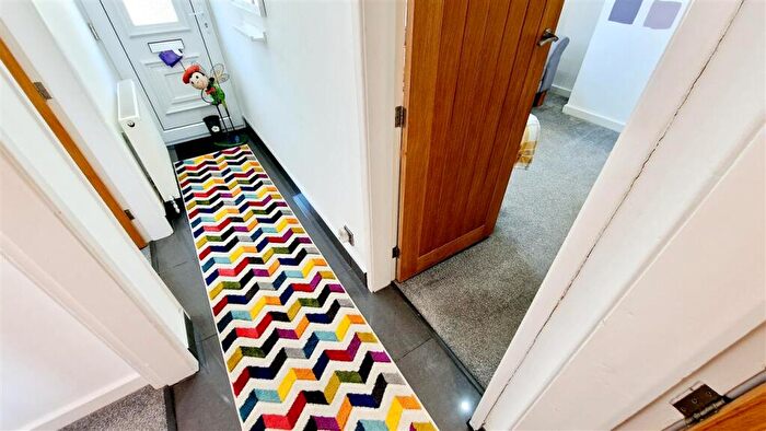 2 Bedroom Bungalow To Rent In Wellfield, Winsford, CW7