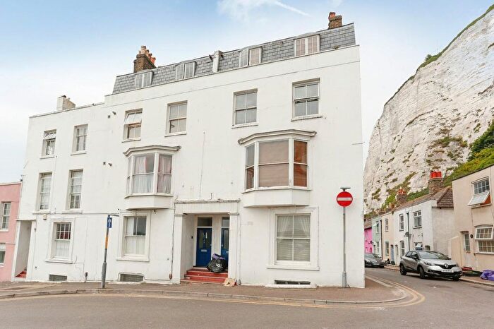 1 Bedroom Flat To Rent In East Cliff, Dover, CT16