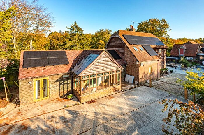 4 Bedroom Detached House For Sale In Redbrook Street, Woodchurch, Ashford, Kent, TN26