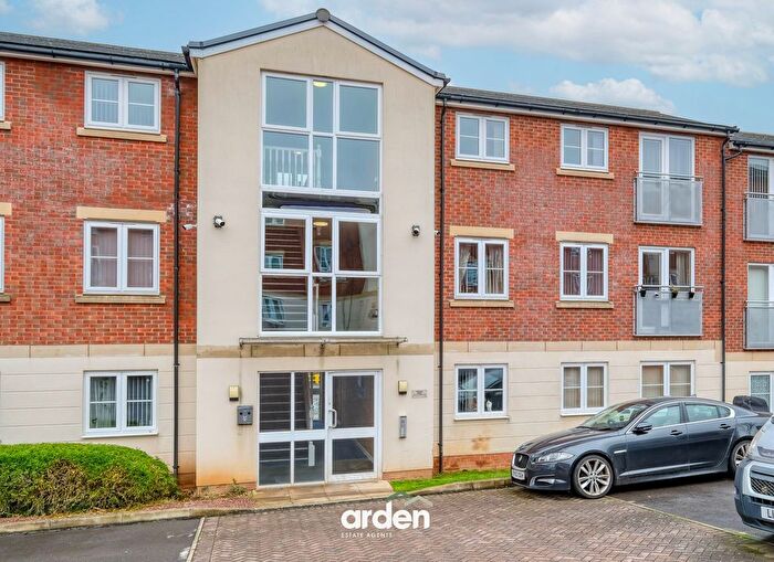 1 Bedroom Flat For Sale In Dixon Close, Redditch, B97