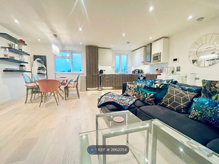 1 Bedroom Maisonette To Rent In Martin Way, London, SW20