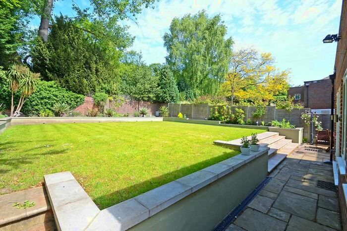 4 Bedroom Detached House To Rent In Tellisford, Esher, KT10