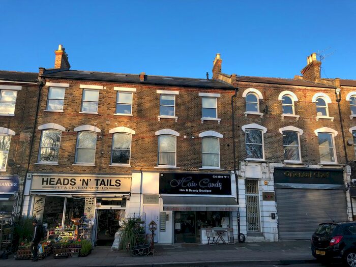1 Bedroom Flat To Rent In High Street (), Wanstead, E11