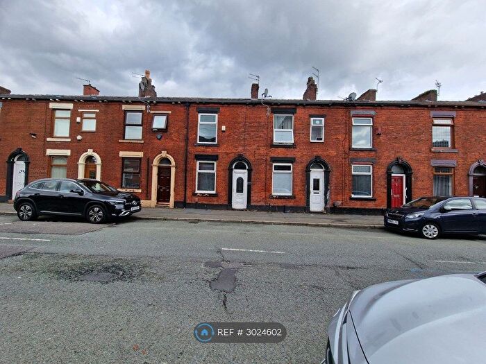 2 Bedroom Terraced House To Rent In Chapel Road, Oldham, OL8
