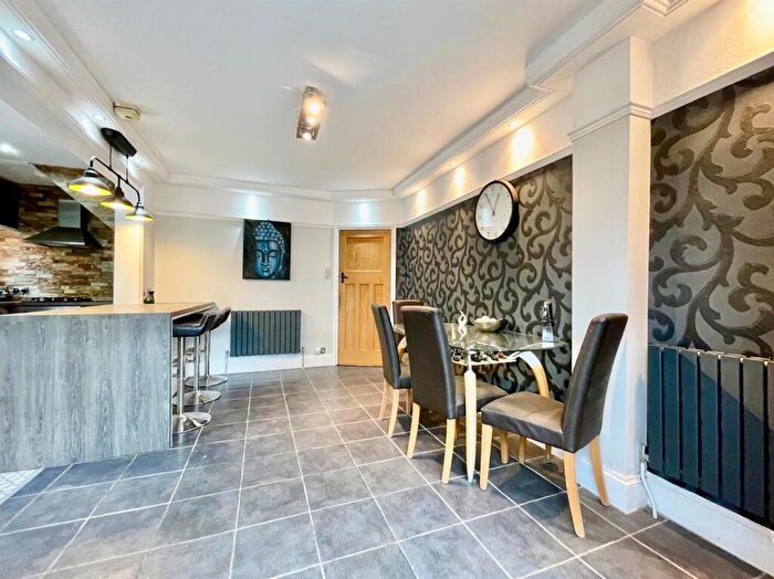 3 Bedroom Detached House For Sale In Paddington Grove, Bournemouth, BH11