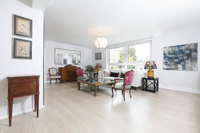 2 Bedroom Flat To Rent In Farley Court, Melbury Road, Kensington, W14