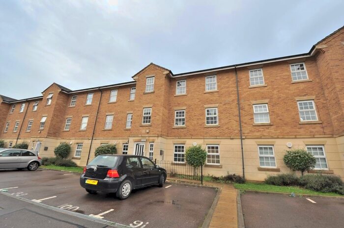 2 Bedroom Apartment To Rent In Lion Court, Northampton, NN4