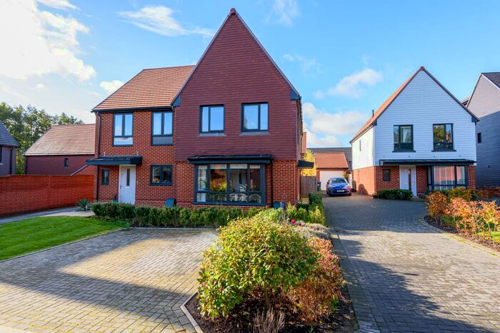 3 Bedroom Semi-Detached House To Rent In West End, Woking, GU24