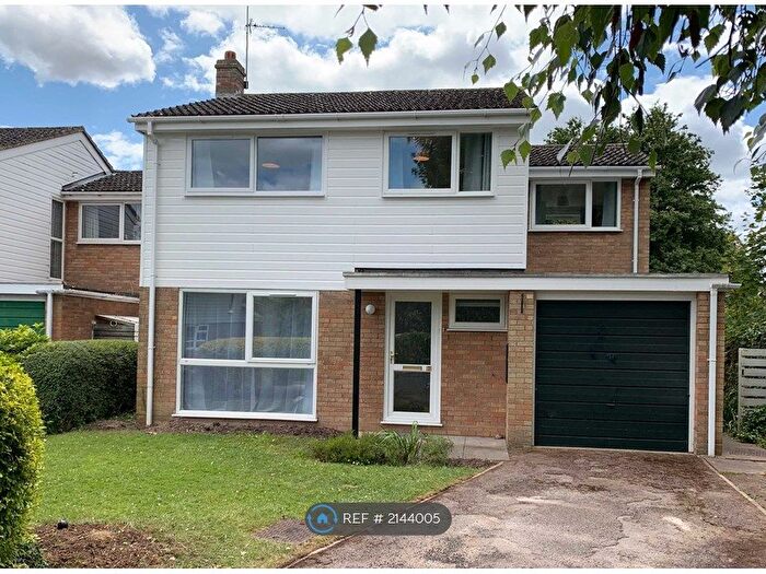 4 Bedroom Detached House To Rent In The Paddock, Cambridge, CB22