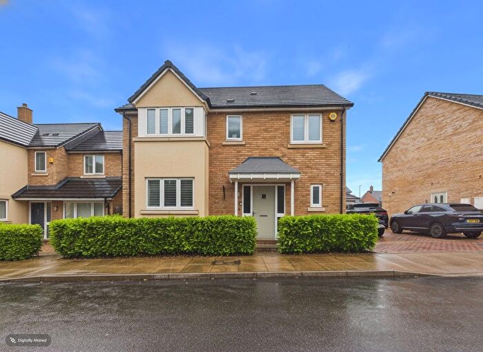 4 Bedroom Detached House For Sale In Century Lane, Wexham, Slough, SL2
