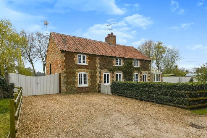 4 Bedroom Detached House For Sale In Cliff-En-Howe Road, Pott Row, King's Lynn, PE32