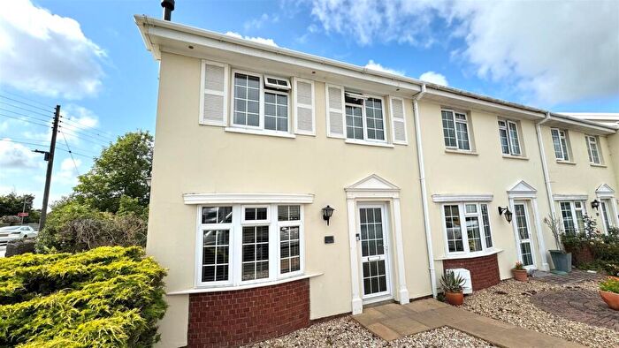 3 Bedroom House For Sale In Manor Close, Wrafton, EX33