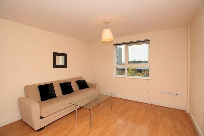 1 Bedroom Flat To Rent In Wealden House, Capulet Square, Bromley-By-Bow, E3