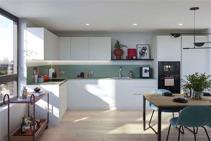 Studio To Rent In Peninsula Gardens, Greenwich Peninsular, SE10