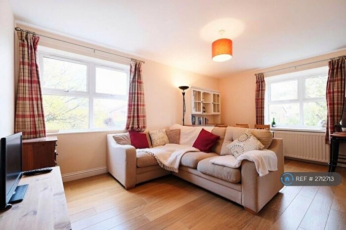 2 Bedroom Flat To Rent In Weavers Way, London, NW1
