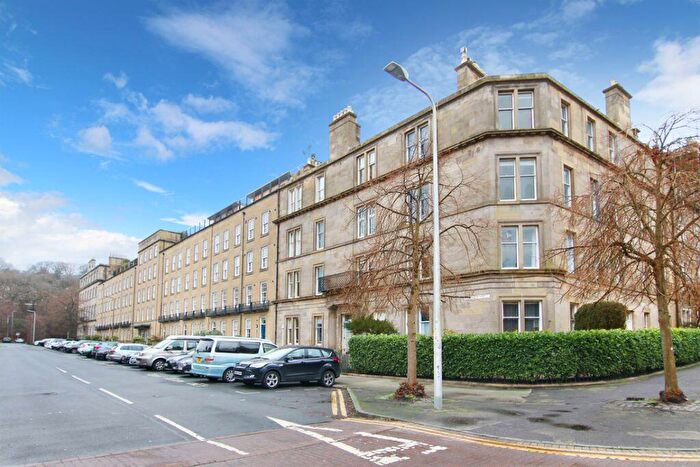 3 Bedroom Flat For Sale In / Brunswick Street, Edinburgh, EH7