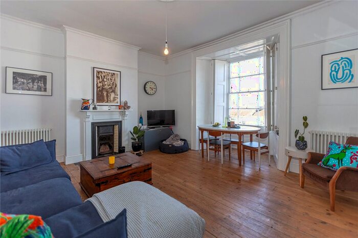 2 Bedroom Flat To Rent In Springfield Road, Cotham, Bristol, BS6