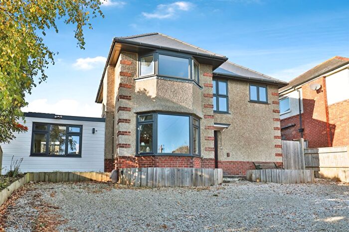 4 Bedroom Detached House For Sale In Meon Road, Bournemouth, BH7