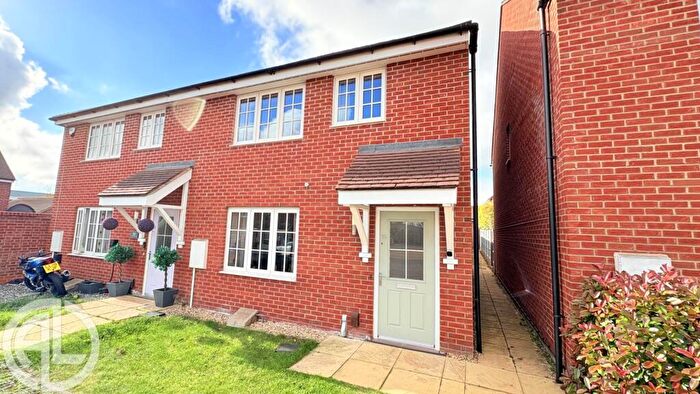 4 Bedroom Semi-Detached House For Sale In Ashfield Drive, Letchworth Garden City, SG6