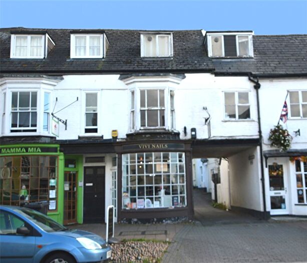 1 Bedroom Flat To Rent In High Street, Honiton, Devon, EX14