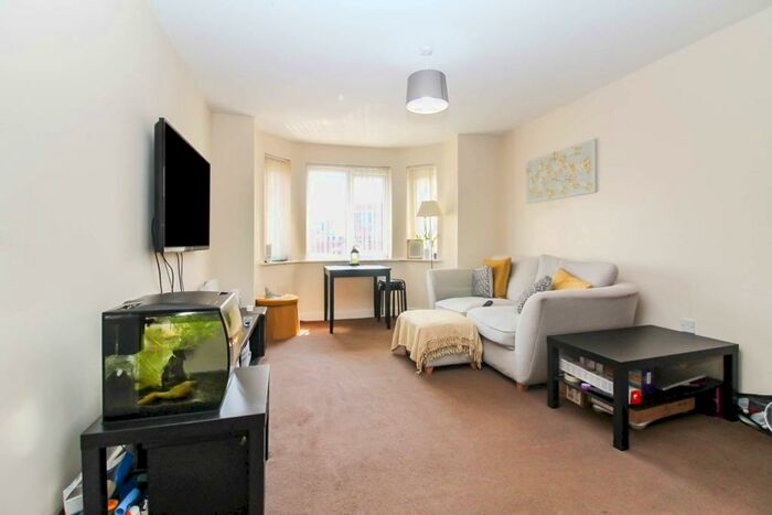 2 Bedroom Apartment To Rent In Pavilion Close, Stanningley, Leeds, LS28